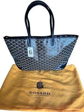 Designer inspired zippered tote